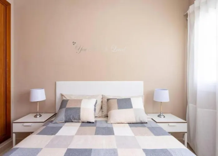 Townhouse With Pool And Sea View In Callao Salvaje