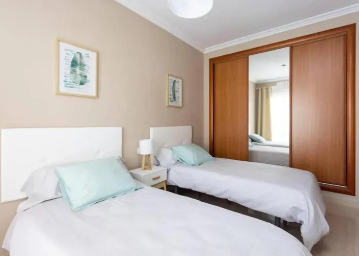 Townhouse With Pool And Sea View In Callao Salvaje