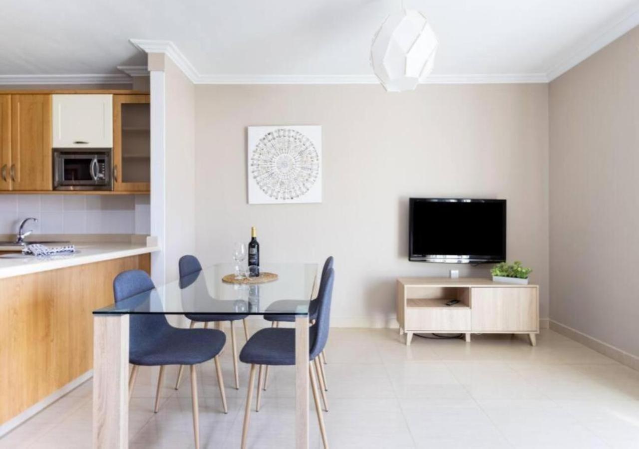 Townhouse With Pool And Sea View In Holiday home *
